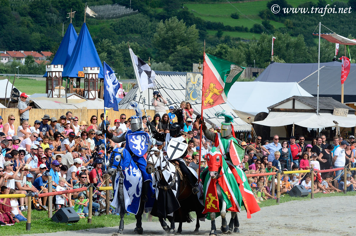 ../Costumi/Giochi_Medievali/17100bis.jpg