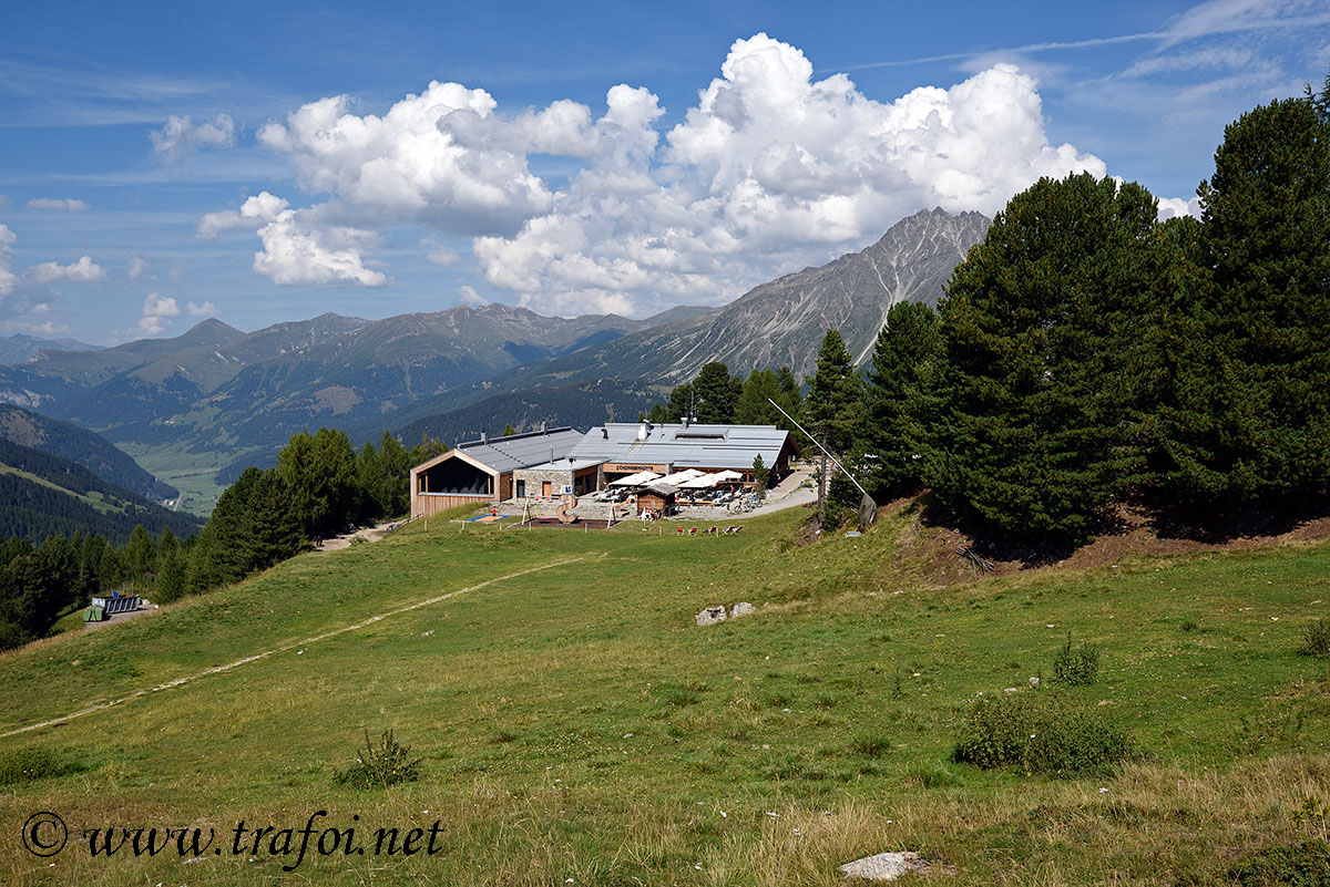 ../Escursioni2/Resia/010483_Schönebenhütte.jpg