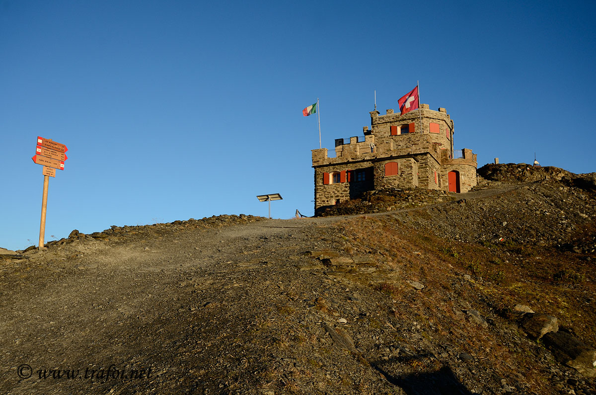 ../Escursioni2/Stelvio/13045bis.jpg