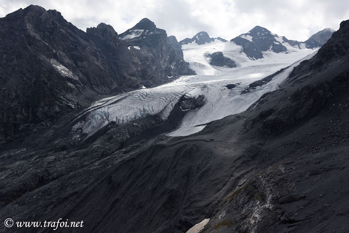 ../Escursioni2/Stelvio/20100bis.jpg