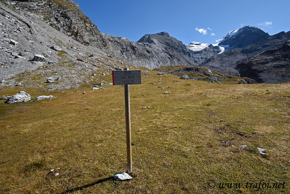 ../Escursioni2/Valle_Vitelli/Lago_Mot_012497.jpg