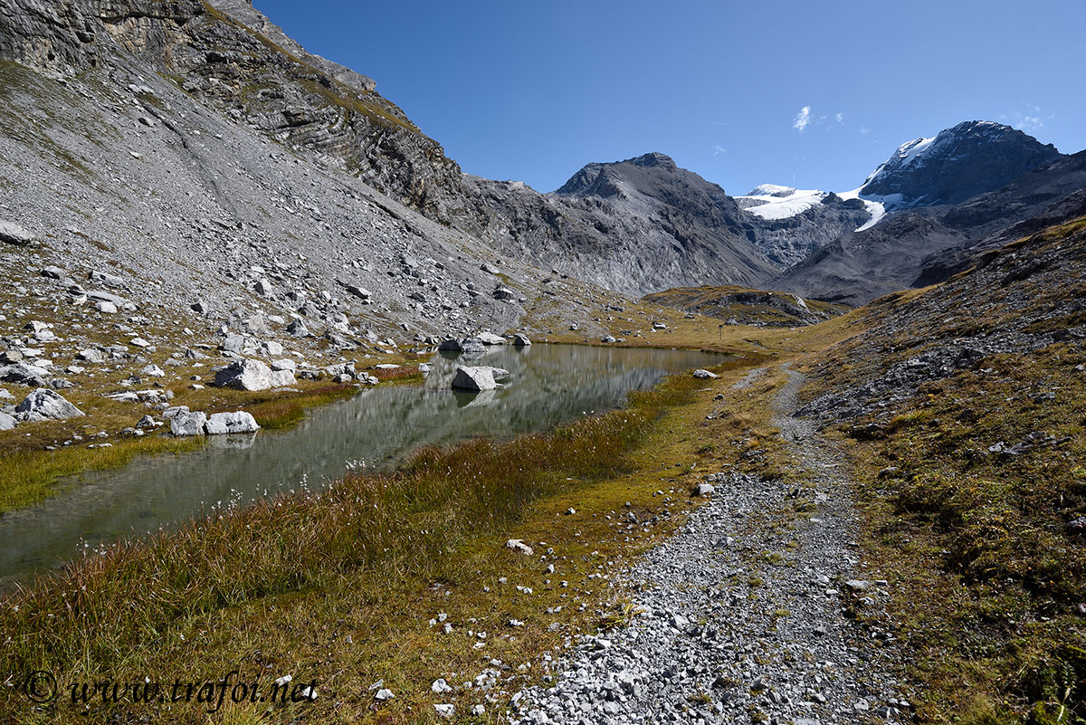 ../Escursioni2/Valle_Vitelli/Lago_Mot_012500.jpg