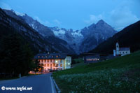 Trafoi, 22.07.2010 - Nikon D70 ob.18-70, 18 mm F/5,6 iso 200 1,3 sec.