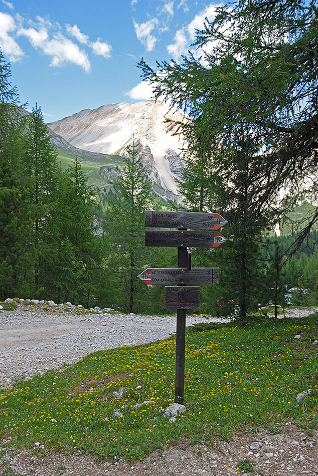Dolomiti - Croce in memoria