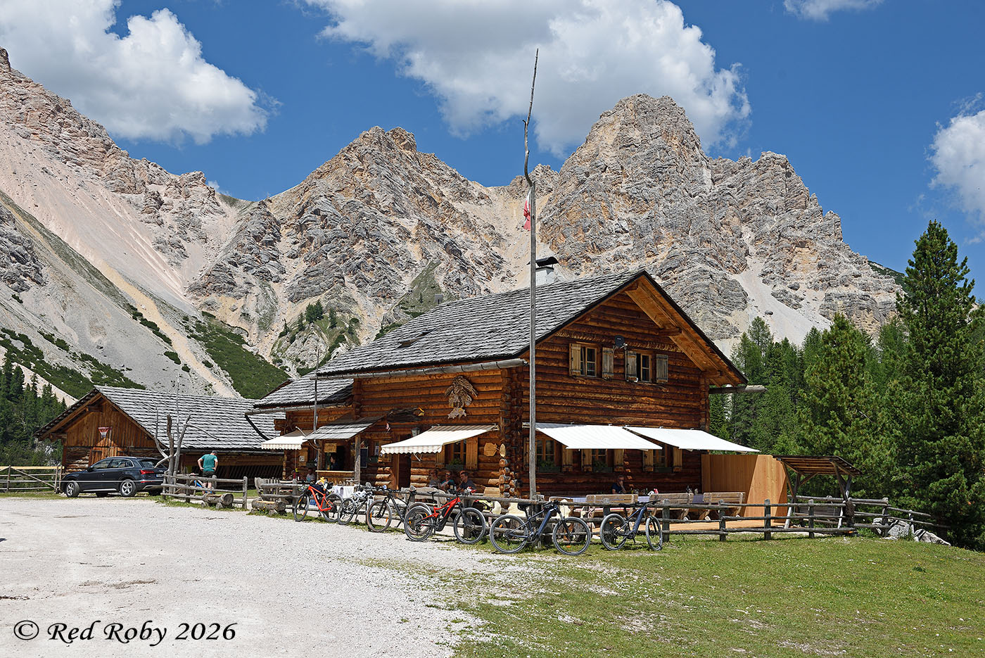 Dolomiti - Rifugio Pices Fanes