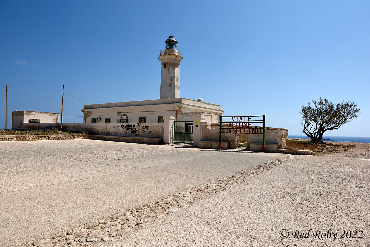 ../Viaggi/Lampedusa/Lampedusa_006875.jpg