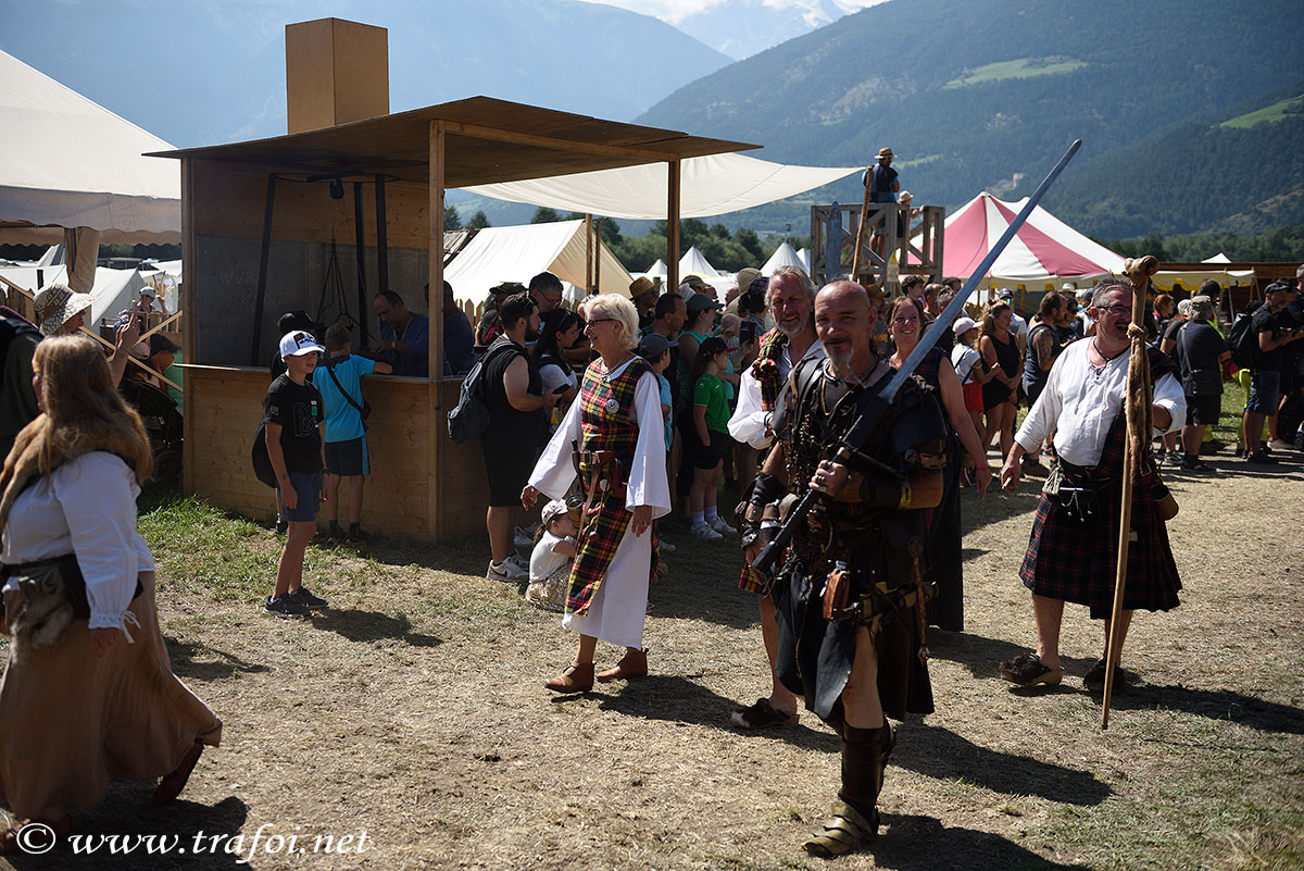 ../Costumi/Giochi_Medievali/009910_D750.jpg