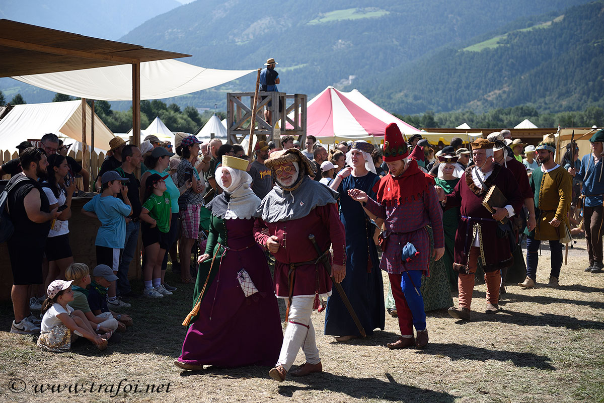../Costumi/Giochi_Medievali/009913_D750.jpg