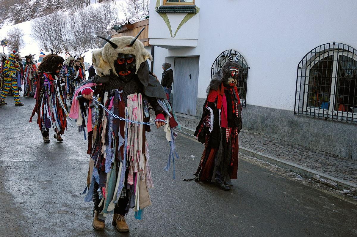 ../Costumi/Klosen/Klosen2134.jpg