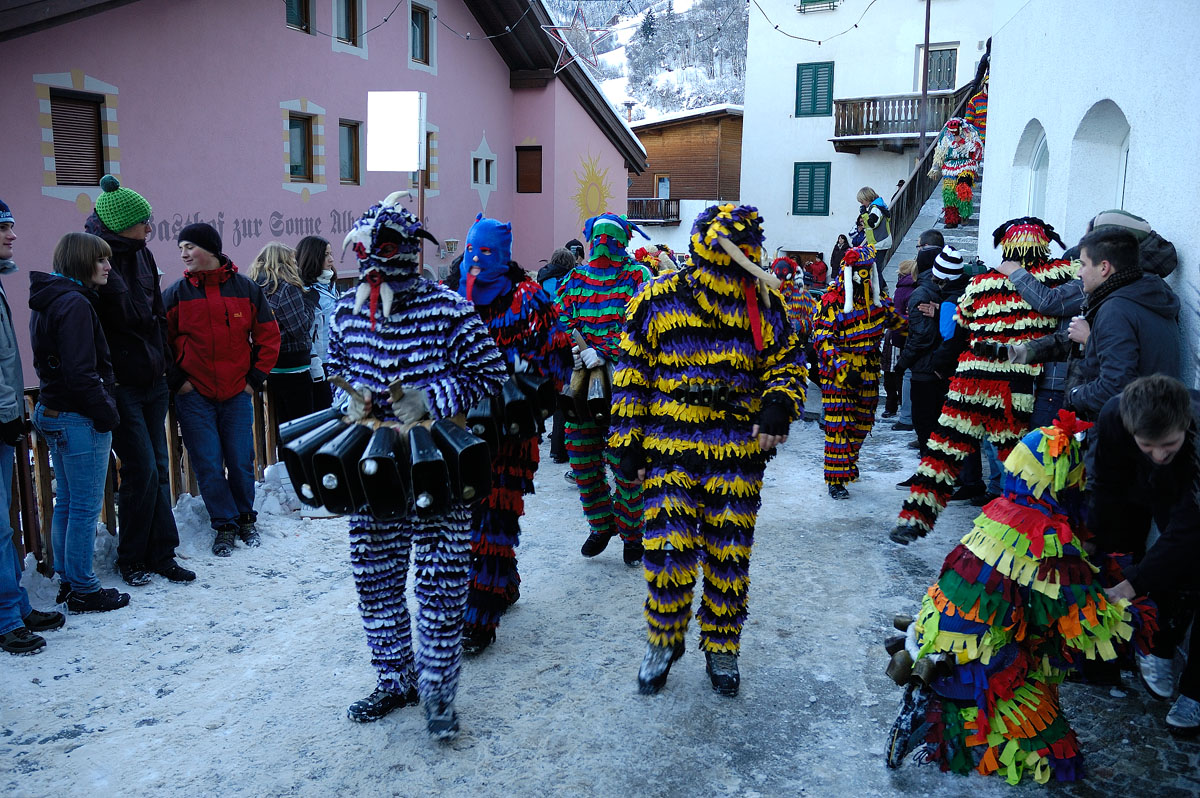 ../Costumi/Klosen/Klosen2195.jpg