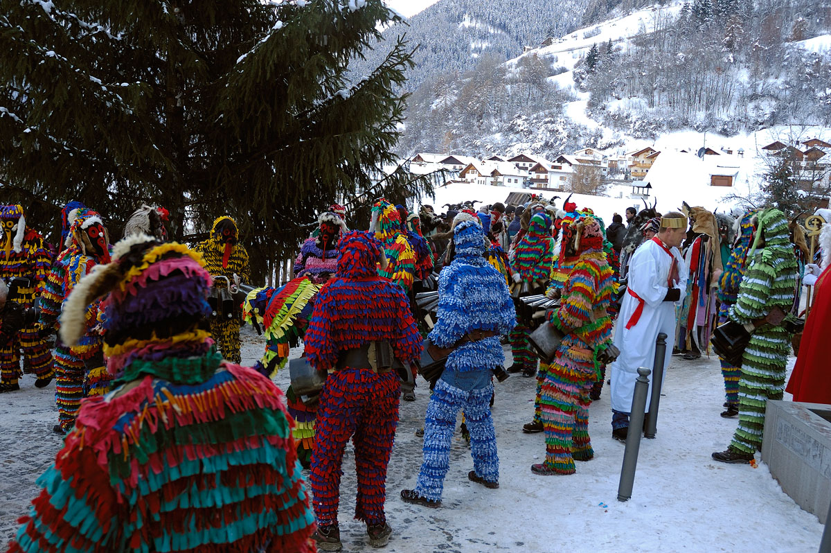 ../Costumi/Klosen/Klosen2198.jpg