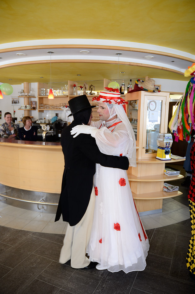 ../Costumi/Mascherata/Mascherata11049.jpg