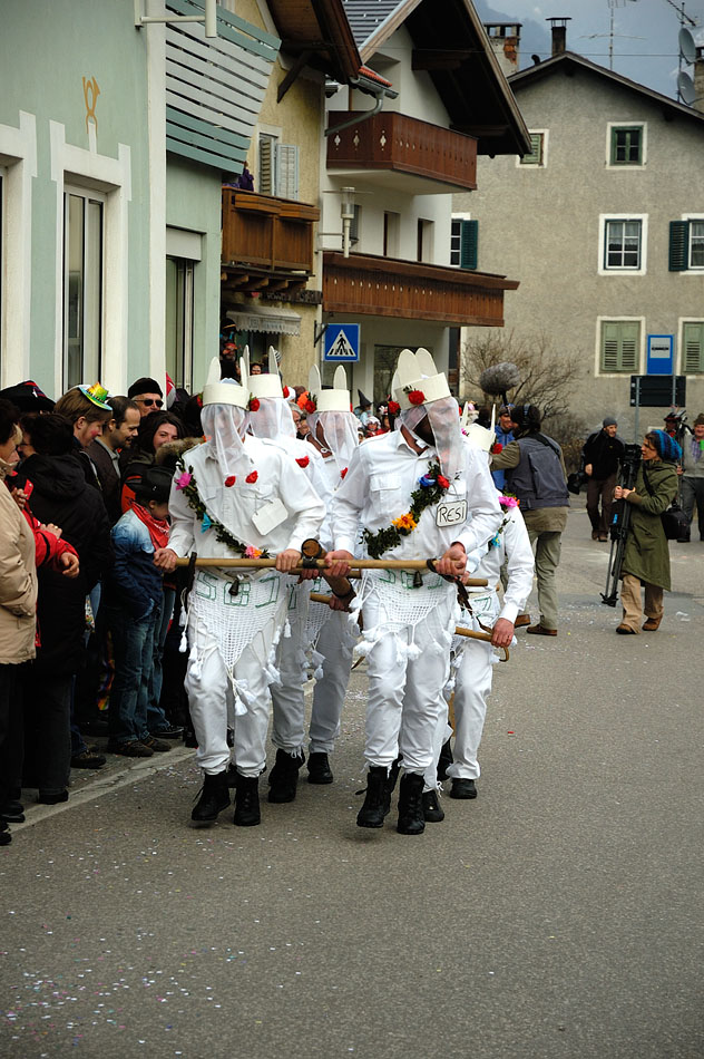 ../Costumi/Zusseln/Zusseln2887.jpg