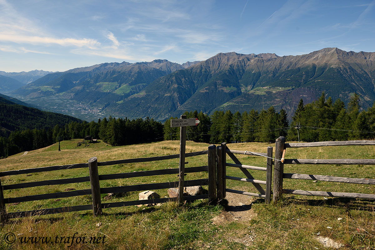 ../Escursioni2/Laces/Lago_Tarres_012329.jpg