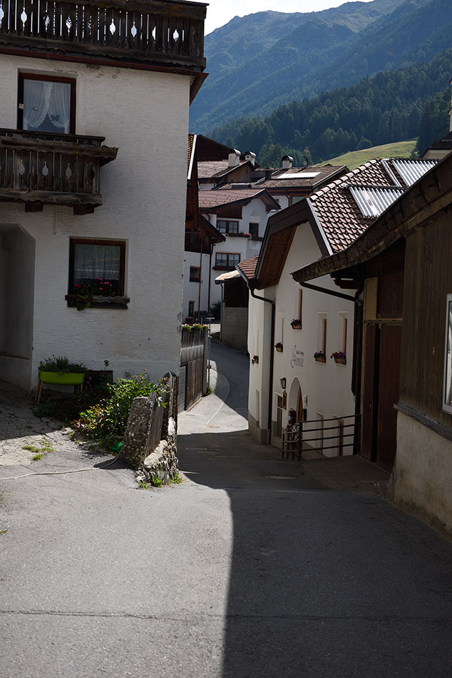 ../Escursioni2/Malles/011223_D750.jpg