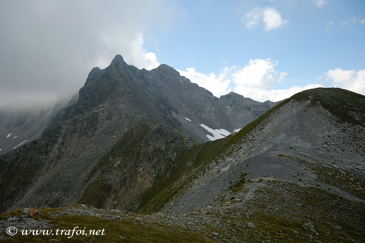 ../Escursioni2/Piz_Minschuns/Cima_Vallazza.jpg