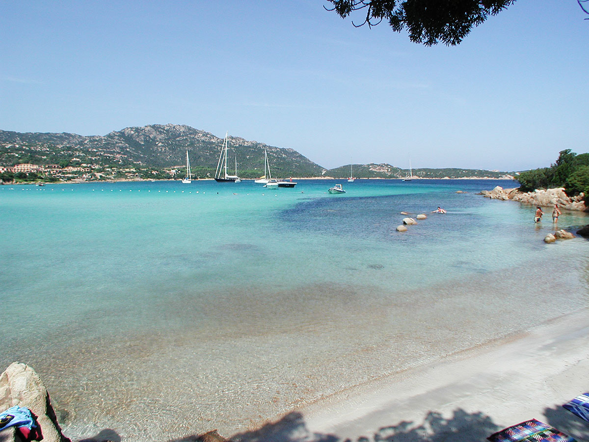 ../Viaggi/Costa_Smeralda/Gr.Pevero.jpg