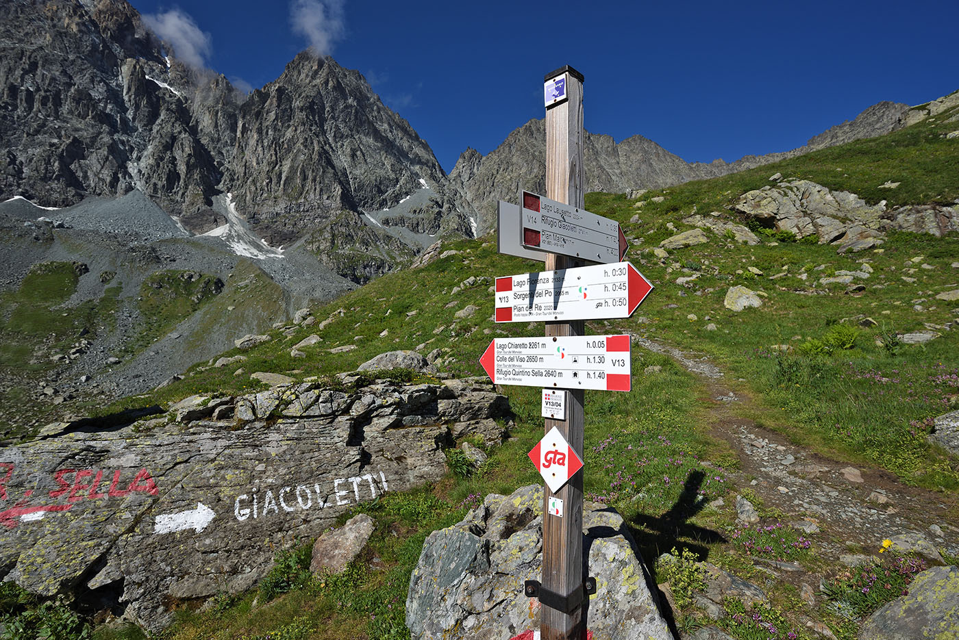 ../Viaggi/Monviso/Giro_Monviso_007958.jpg