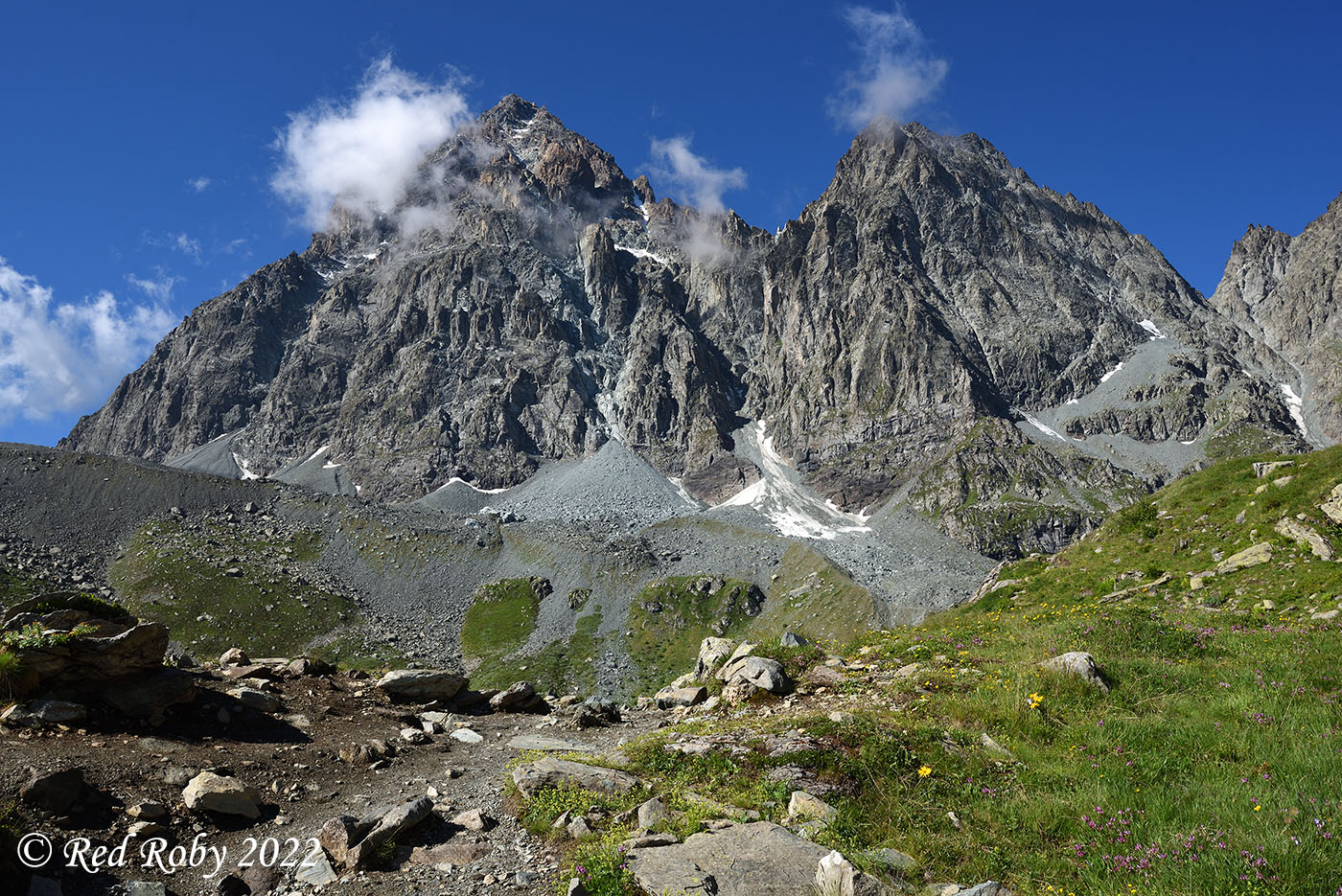 ../Viaggi/Monviso/Giro_Monviso_007960.jpg