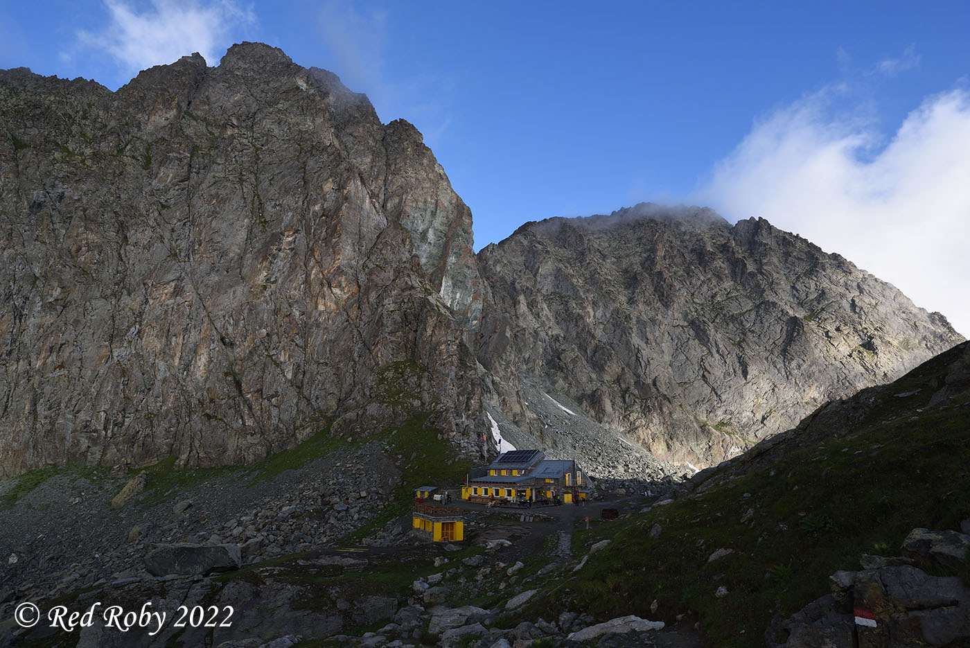 ../Viaggi/Monviso/Giro_Monviso_008028.jpg