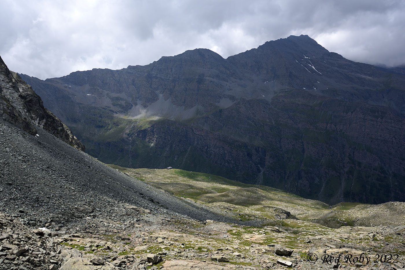 ../Viaggi/Monviso/Giro_Monviso_008118.jpg