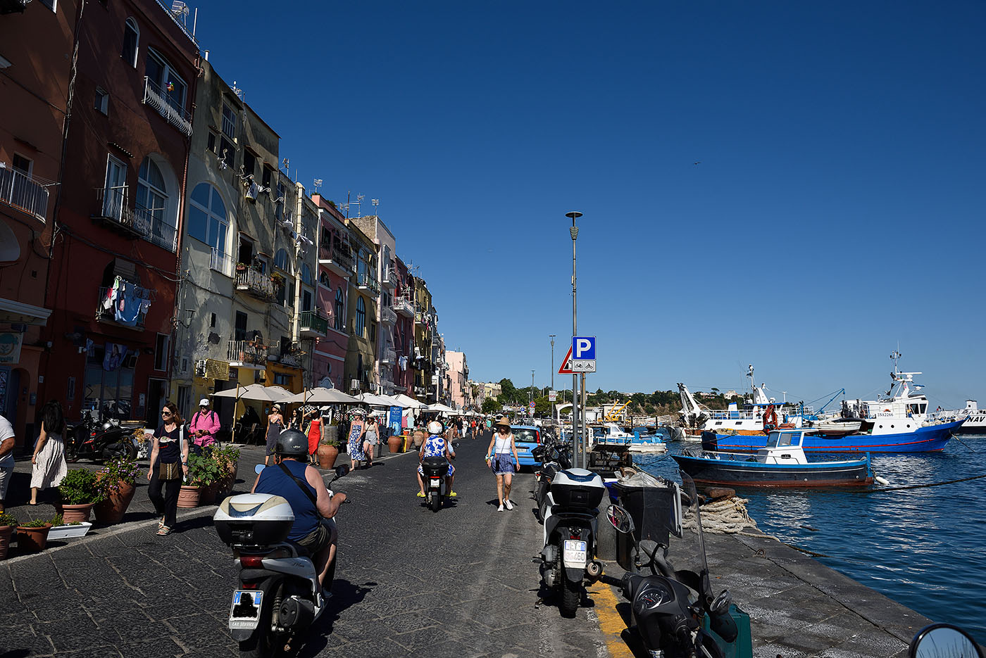 Napoli - Isola di Procida