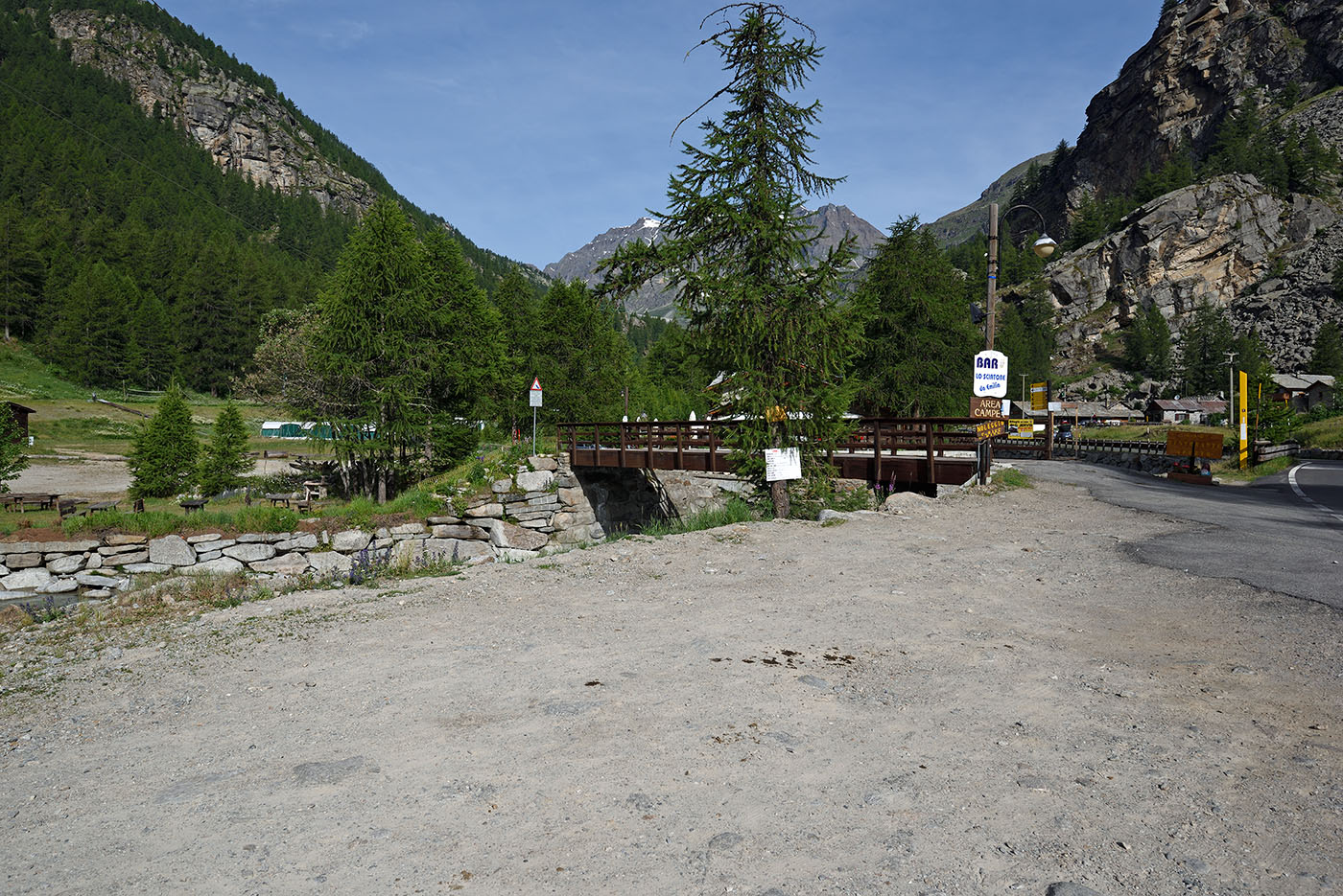../Viaggi/Nivolet/Rifugio_Jervis_011151.jpg