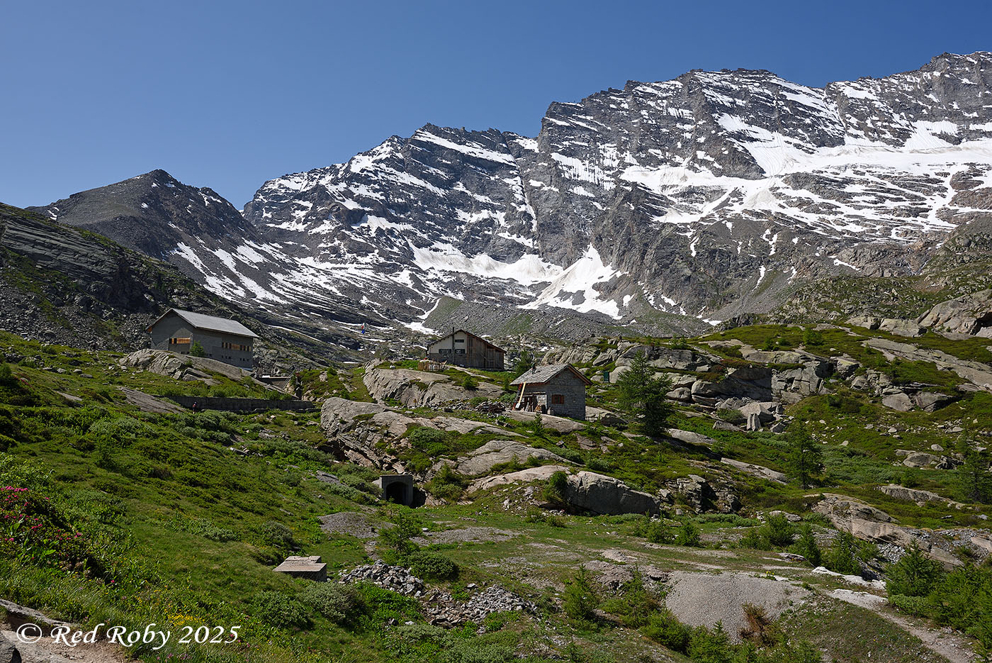 ../Viaggi/Nivolet/Rifugio_Jervis_011157.jpg