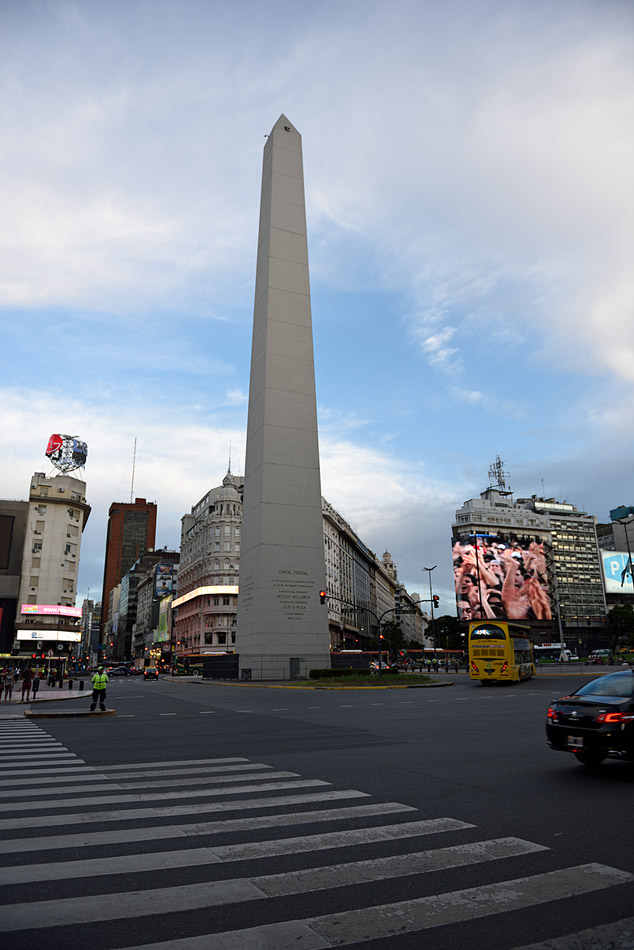 ../Patagonia/Buenos_Aires_obelisco_0020.jpg