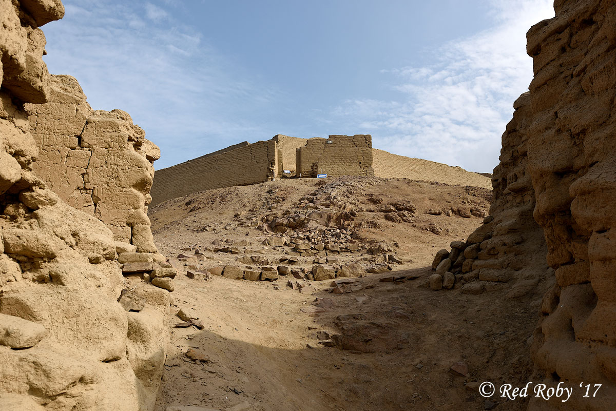 ../Peru/Paramonga_23260.jpg