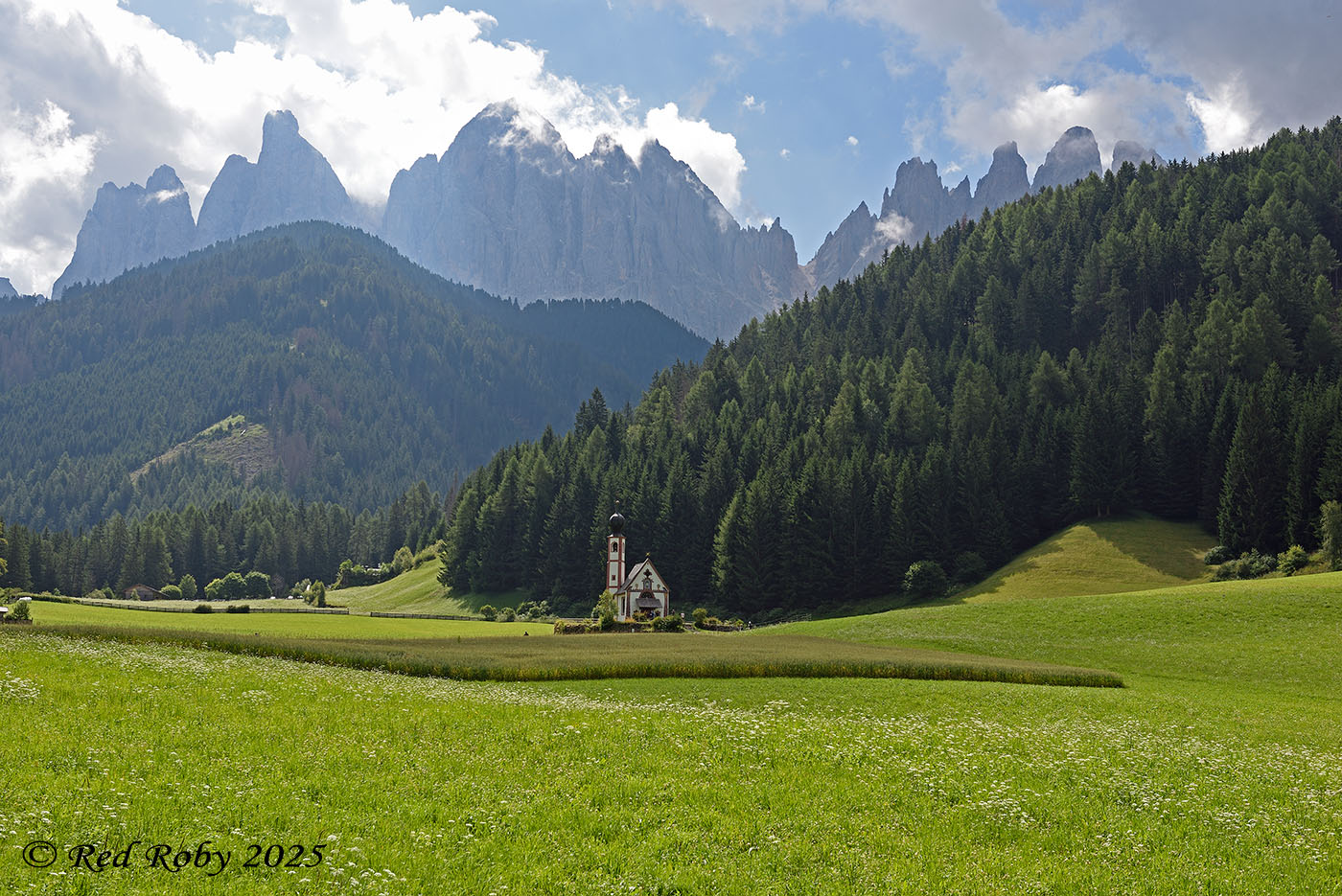 ../Viaggi/Val_di_Funes/Funes_011541.jpg