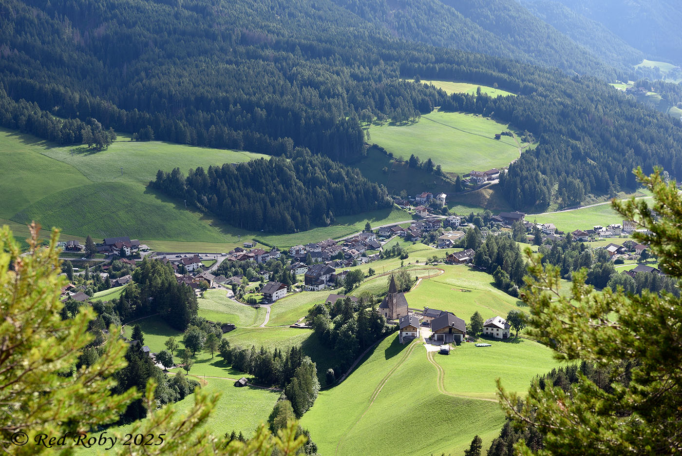 ../Viaggi/Val_di_Funes/Funes_011676.jpg