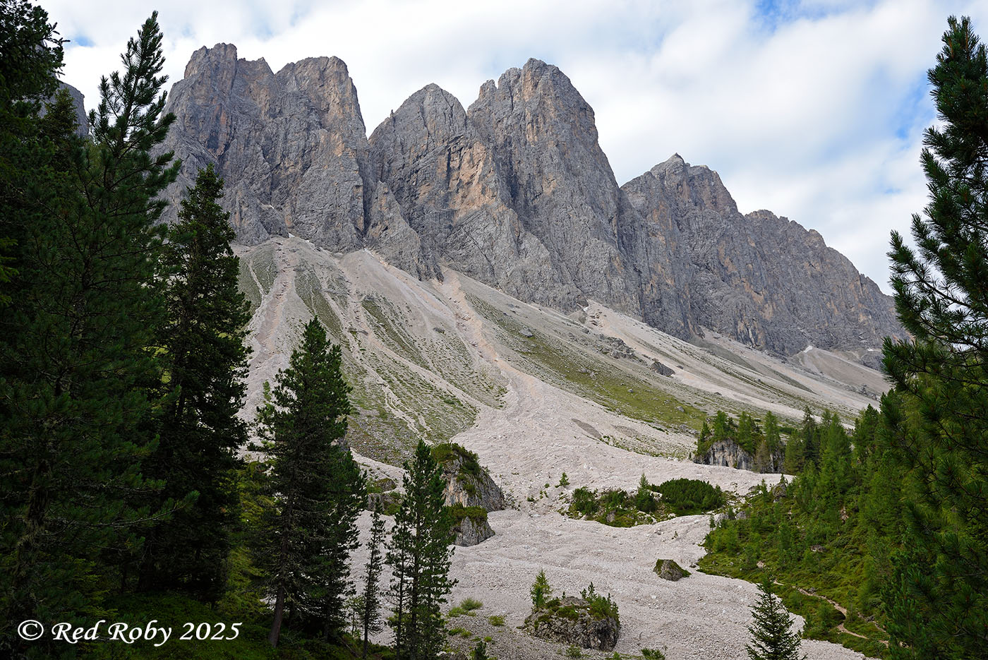 ../Viaggi/Val_di_Funes/Funes_011724.jpg