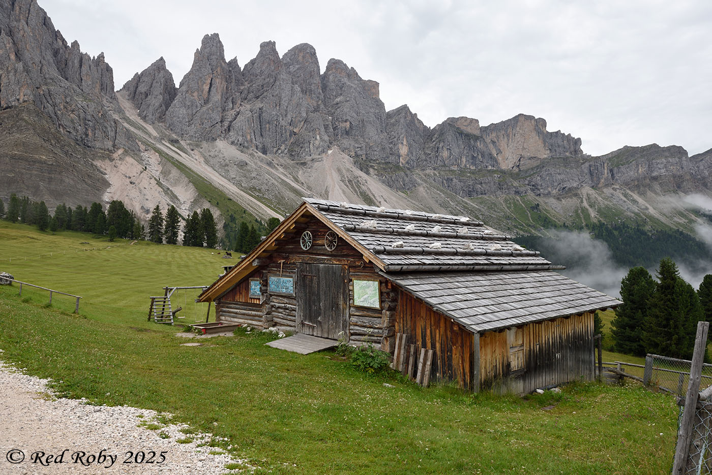 ../Viaggi/Val_di_Funes/Funes_011763.jpg