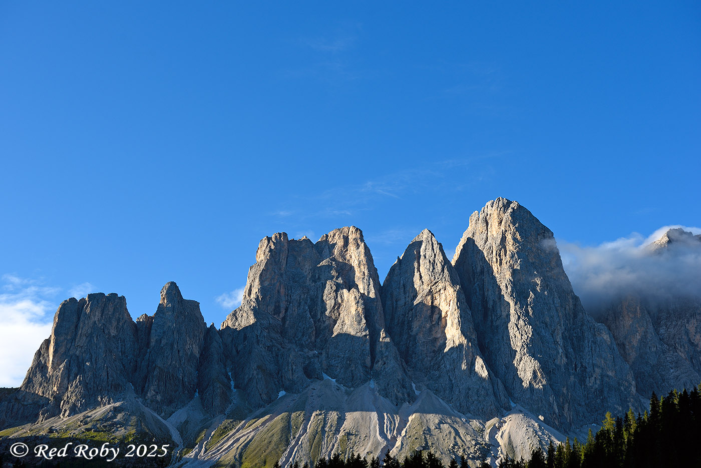 ../Viaggi/Val_di_Funes/Funes_011839.jpg
