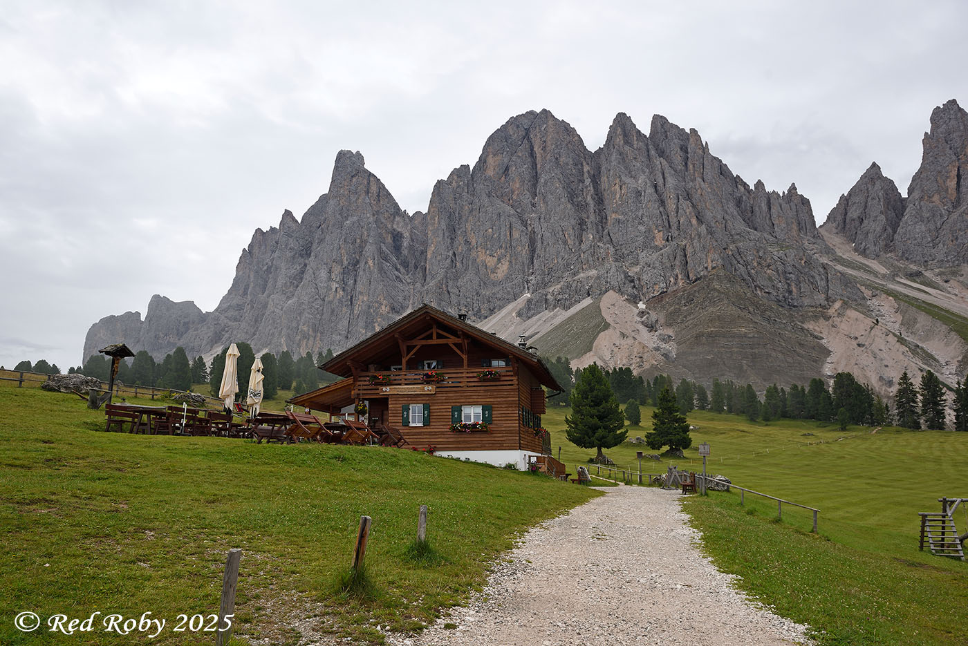 ../Viaggi/Val_di_Funes/Malga_Casnago_011761.jpg
