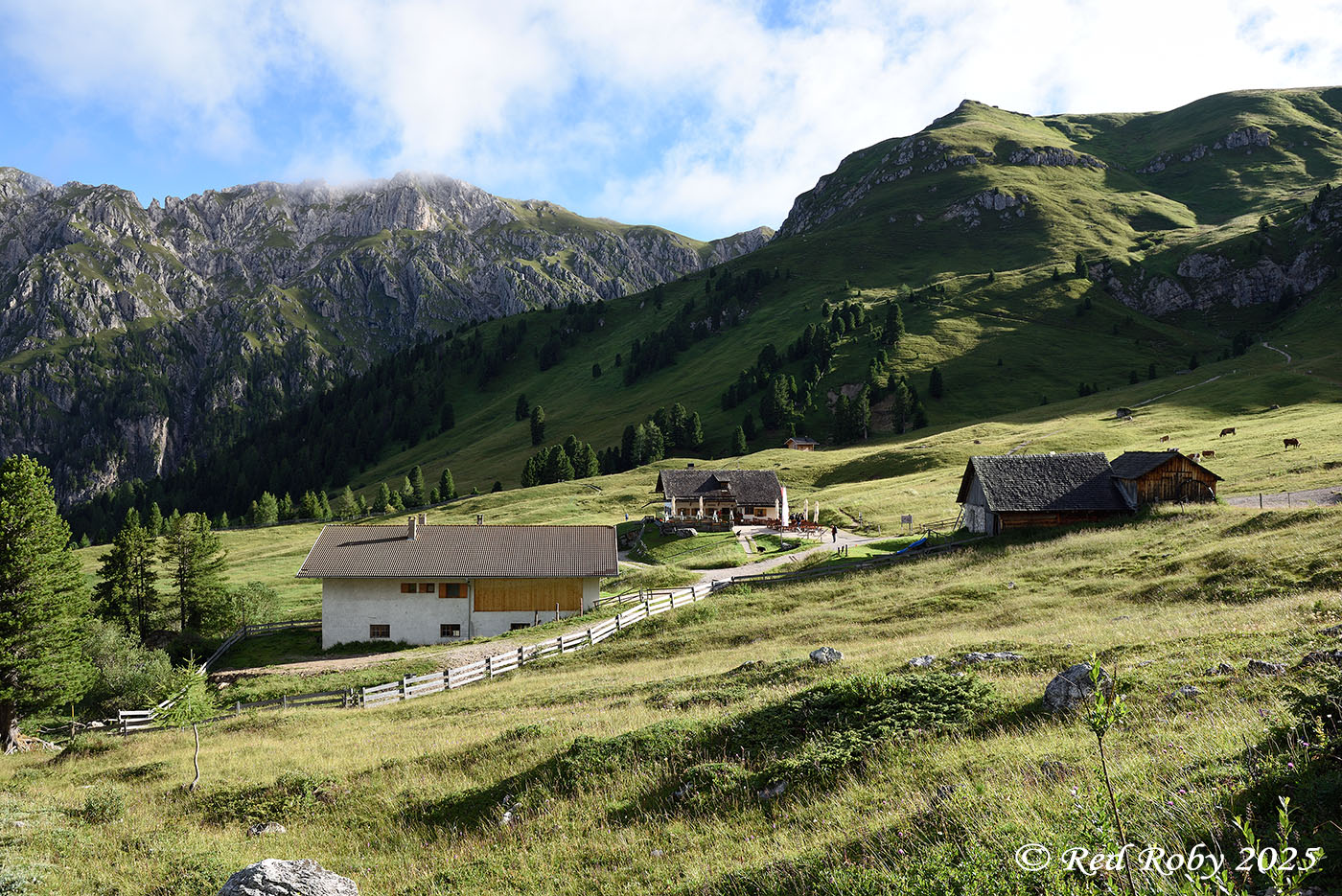../Viaggi/Val_di_Funes/Malga_Gampen_011860.jpg