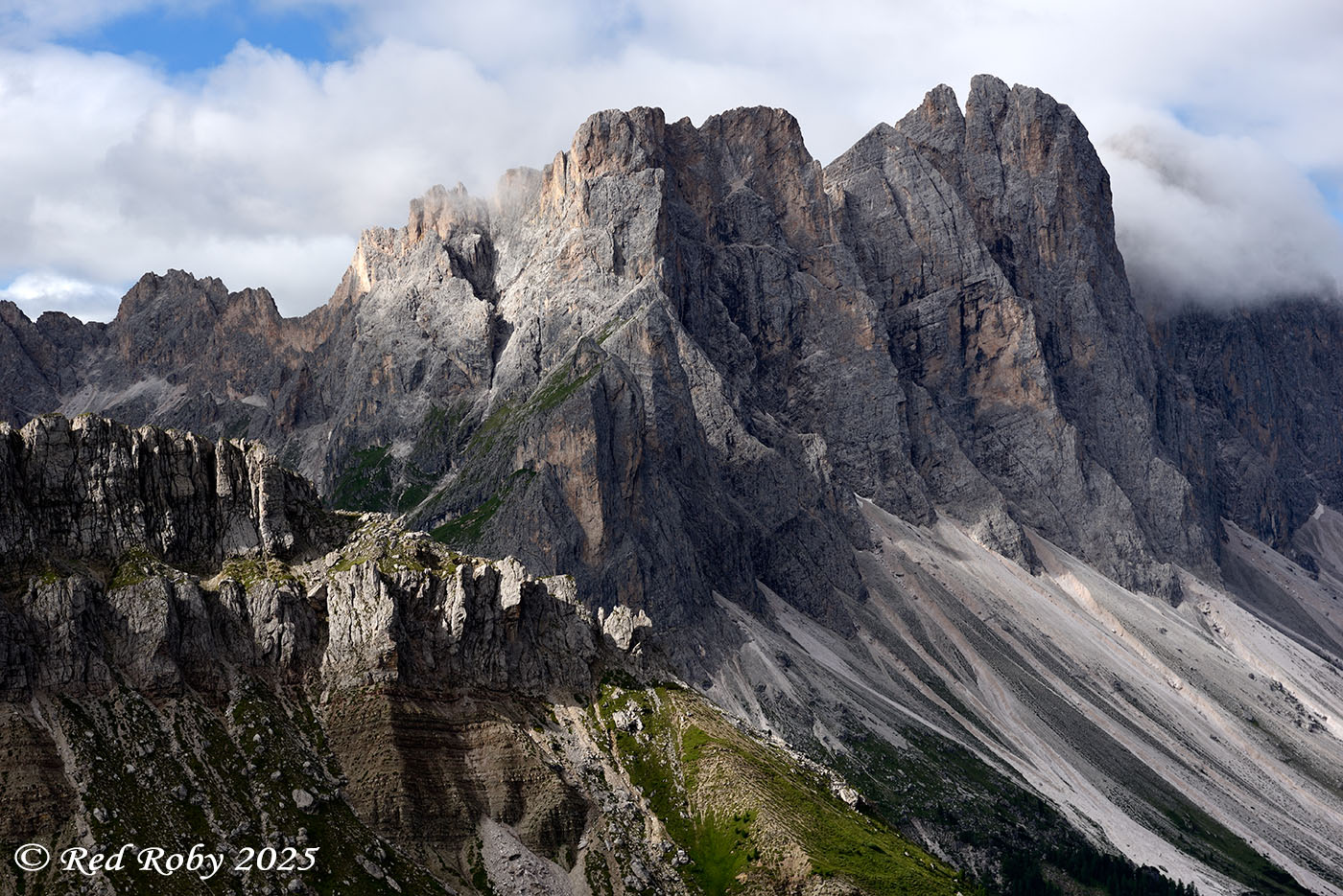 ../Viaggi/Val_di_Funes/Odle_011926.jpg