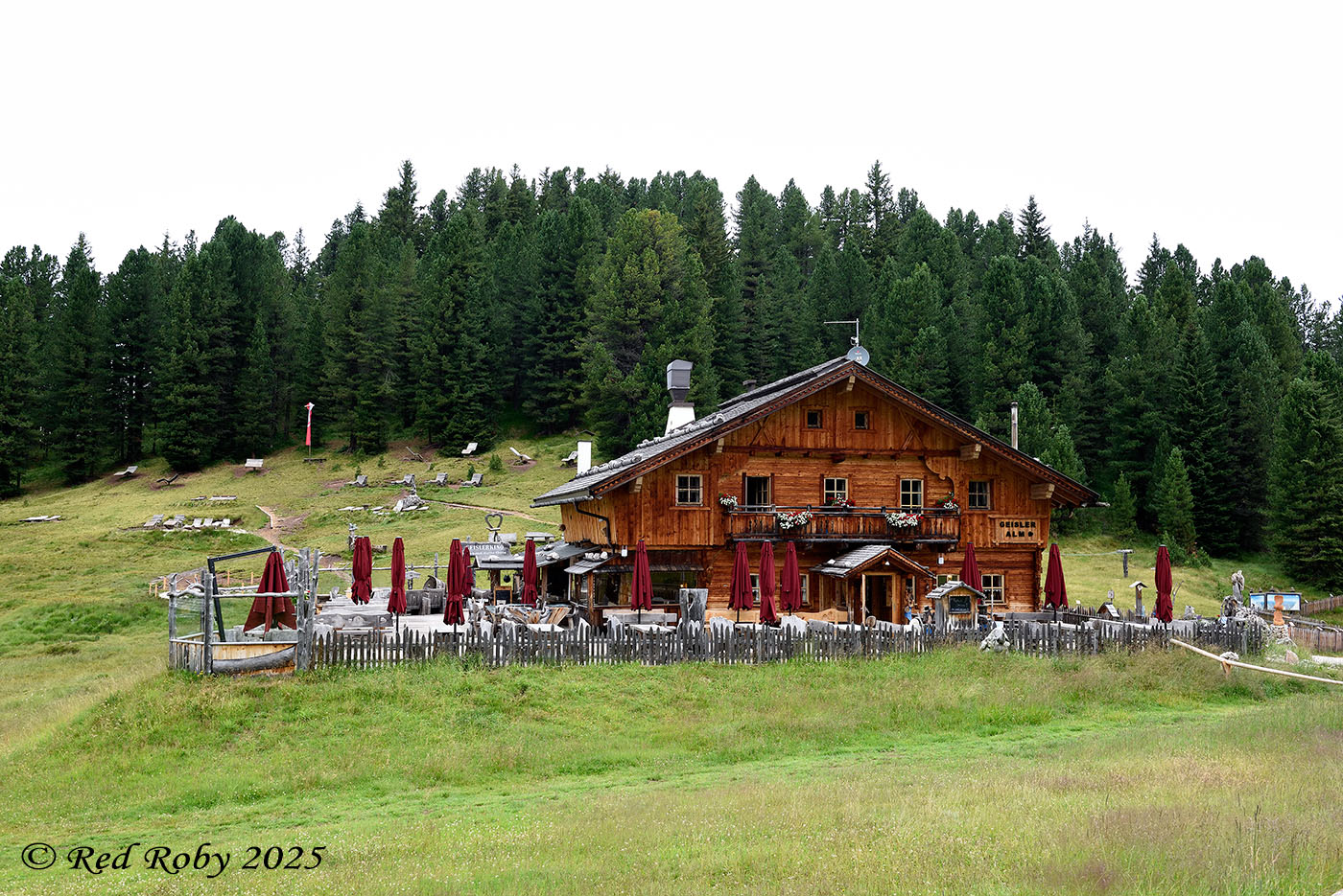 ../Viaggi/Val_di_Funes/Rifugio_Odle_011766.jpg