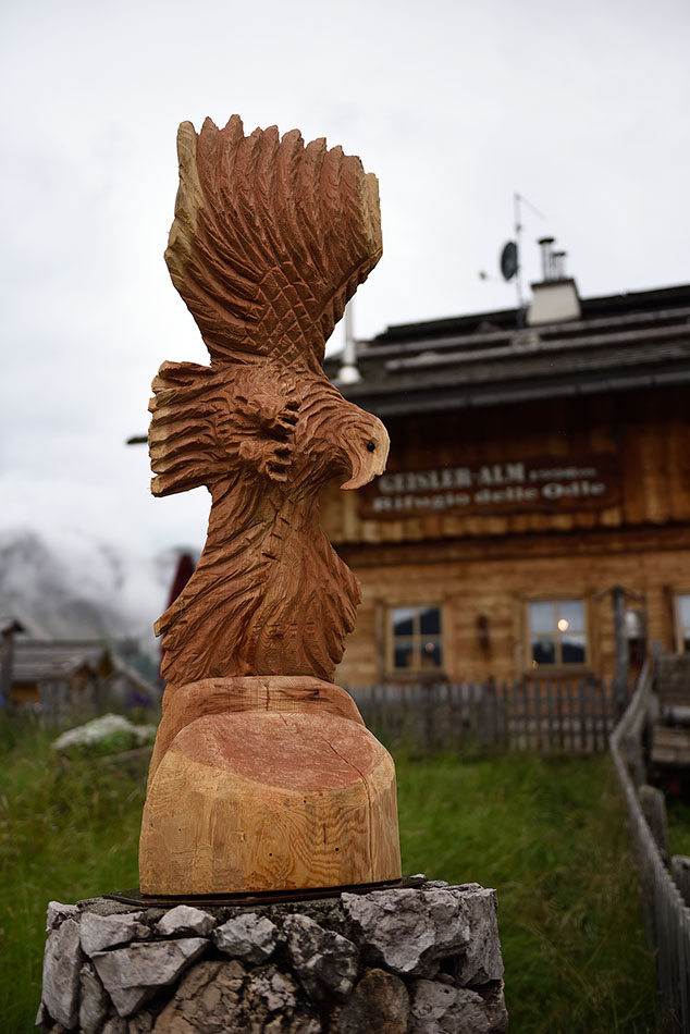 ../Viaggi/Val_di_Funes/Rifugio_Odle_011811.jpg