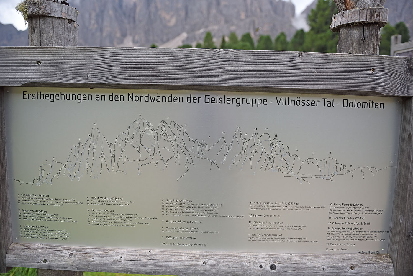../Viaggi/Val_di_Funes/Rifugio_Odle_011812.jpg